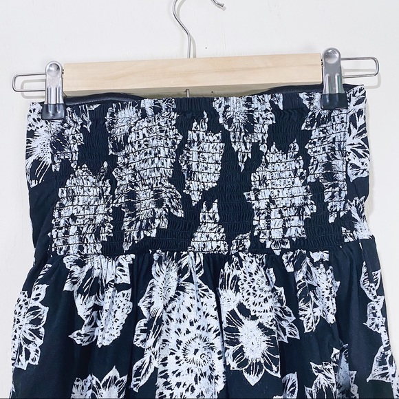 Derek Heart Strapless Mini Dress - Picture 4 of 9